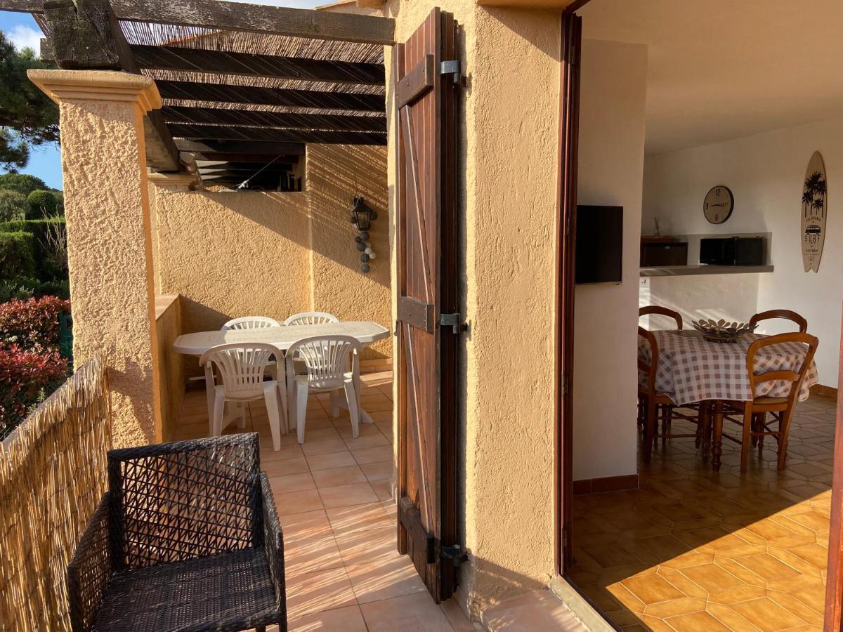Appartement De Vacances Au Calme Absolu, Vue Mer. Сен-Агулф Екстериор снимка
